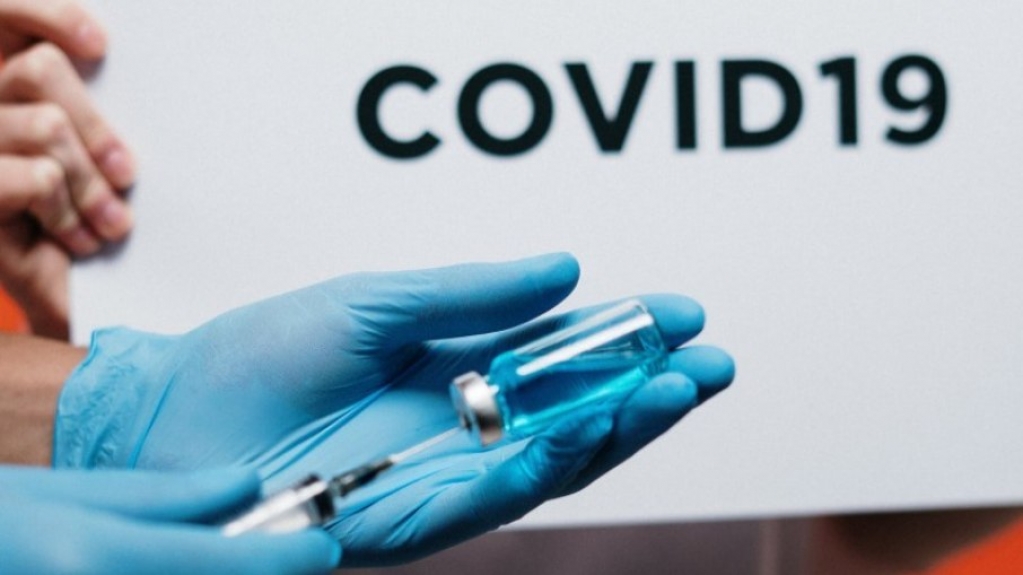 Covid-19: Diretora da OMS pede incentivo para a produção de vacinas nacionais