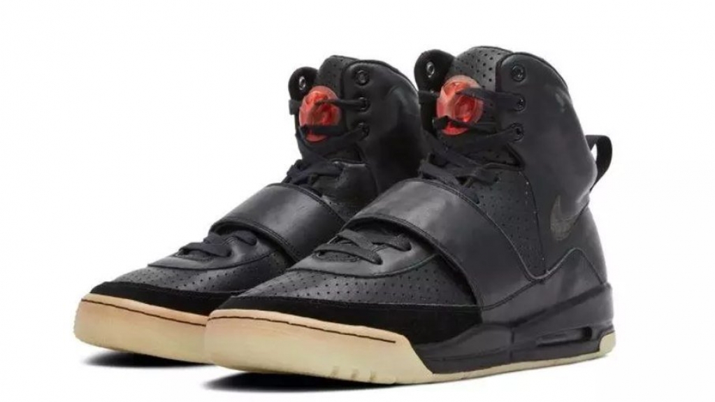 Tênis usado por Kanye West será leiloado por R$ 5,65 milhões; confira o modelo