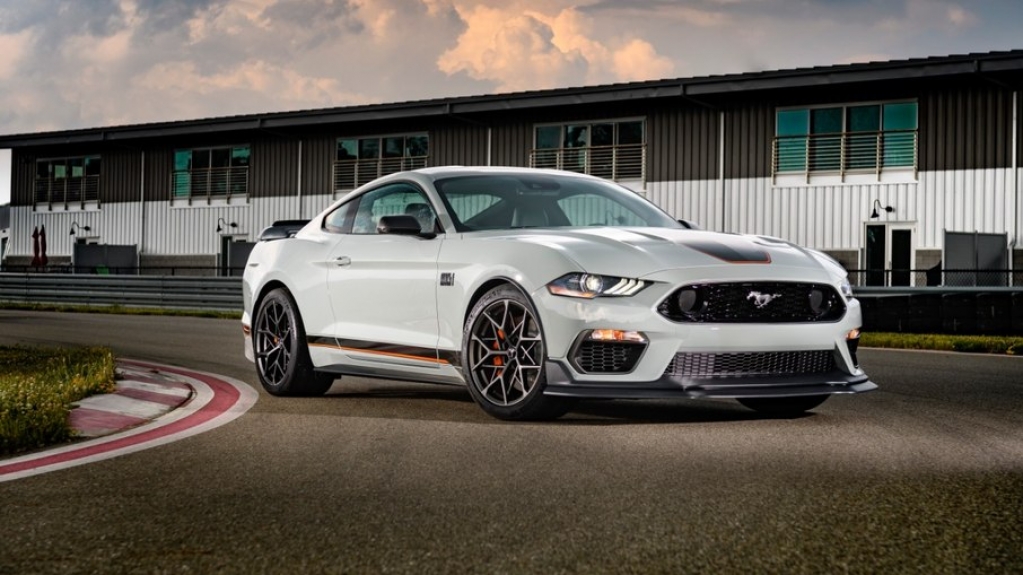 Ford inicia pré-venda do cupê esportivo Mustang Mach 1 no Brasil