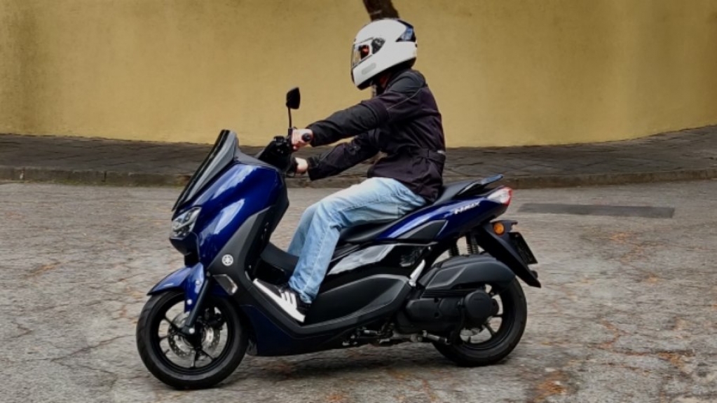 Andamos uma semana com o scooter Yamaha NMax 2021