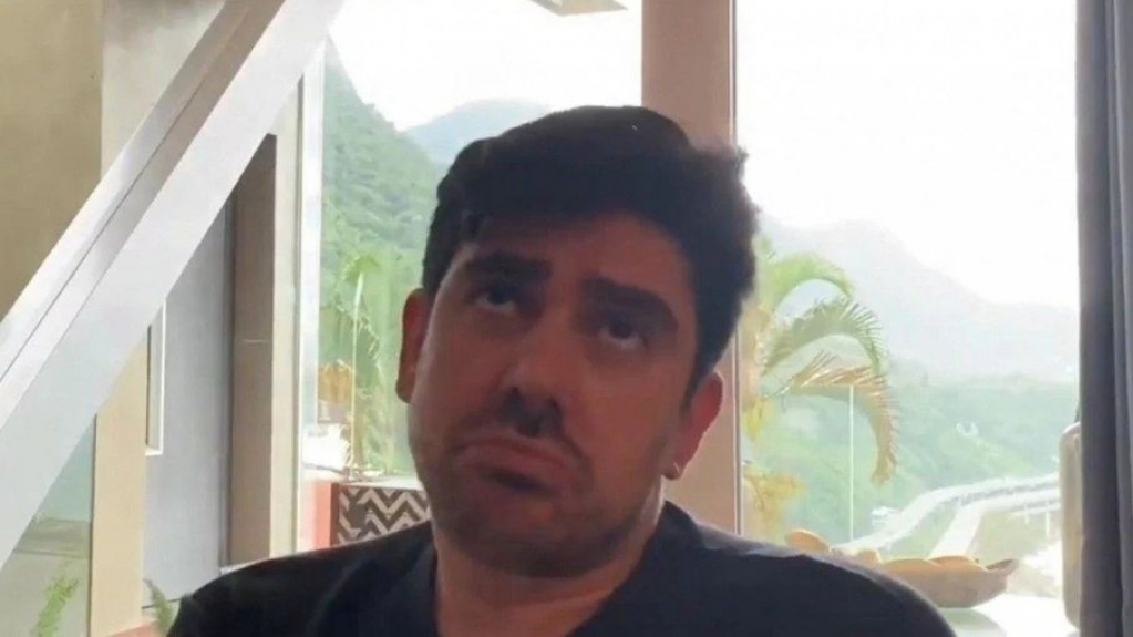 Marcelo Adnet detona influenciadores por 'show de horrores' em plena pandemia Marcelo Adnet detona influenciadores por 'show de horrores' em plena pandemia