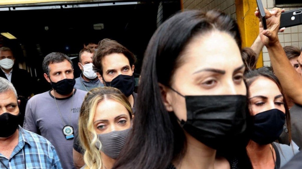 Caso Henry: Monique mentiu sobre ir a cabeleireiro após enterro, diz polícia