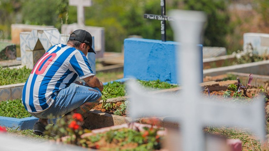 Número de mortes no Brasil por Covid-19 neste ano supera o de 2020