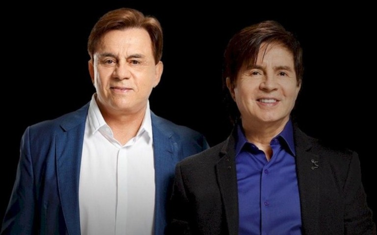Cantor Chitãozinho é vacinado contra o coronavírus