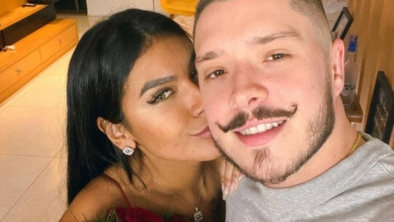 'BBB 21': Noivo de Pocah comenta amizade da sister com Arthur: "Me dava força"