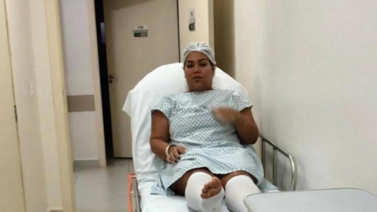 Mulher Filé é internada para fazer cirurgia de emergência nas mamas