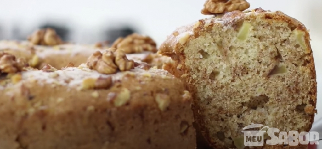 Seguindo a dieta a risca? Aprenda a fazer um delicioso bolo de frutas secas e nozes, receita vegana!