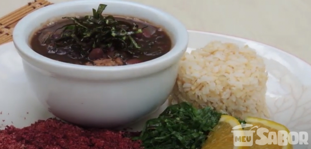 Prato típico brasileiro, elaborado para pessoa com deita restrita em carne! Feijoada vegetariana!