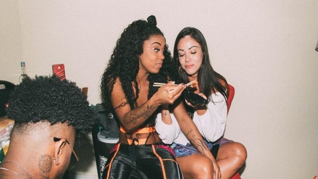 Saiba o por que MC Rebecca rompeu contrato com Kamilla Fialho Saiba o por que MC Rebecca rompeu contrato com Kamilla Fialho
