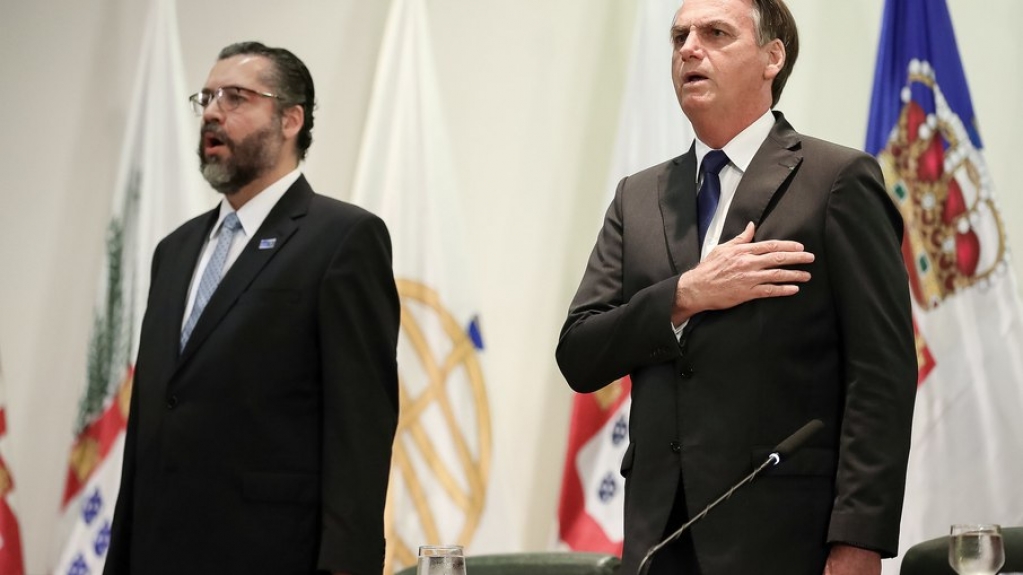 Bolsonaro faz governo "sem alma", diz Ernesto Araújo um mês após demissão Bolsonaro faz governo "sem alma", diz Ernesto Araújo um mês após demissão