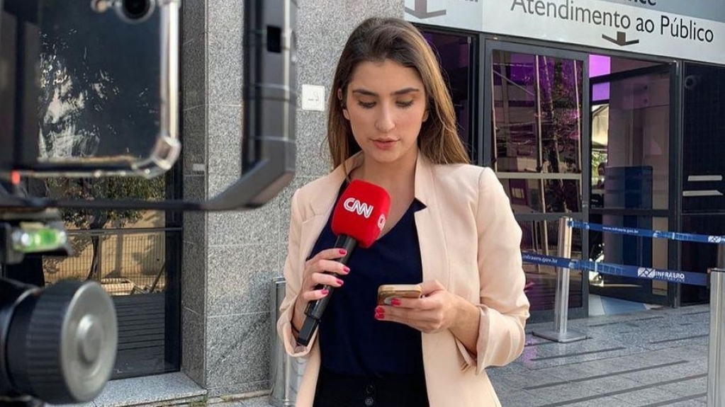 Repórter da CNN Brasil diz que foi hostilizada por seguranças do governo Repórter da CNN Brasil diz que foi hostilizada por seguranças do governo