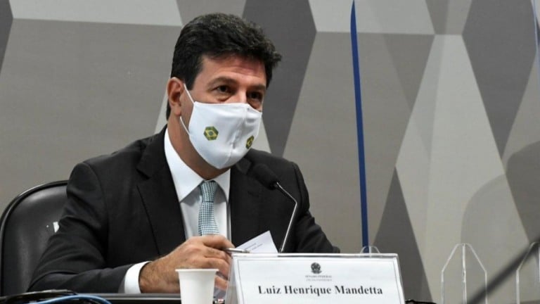 Mandetta: "Bolsonaro queria que a Anvisa mudasse a bula da cloroquina"