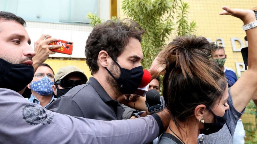 Caso Henry: Jairinho mandou mensagem para amante 2h antes de 'socorrer' menino