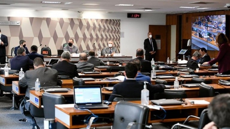 CPI da Covid: governo convoca reunião com aliados para ajustar estratégia