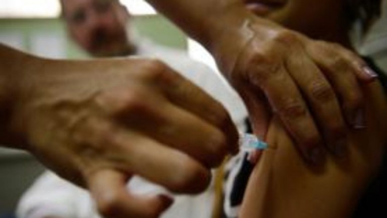 Aprovado no Canadá uso de vacina Pfizer para jovens entre 12 e 15 anos