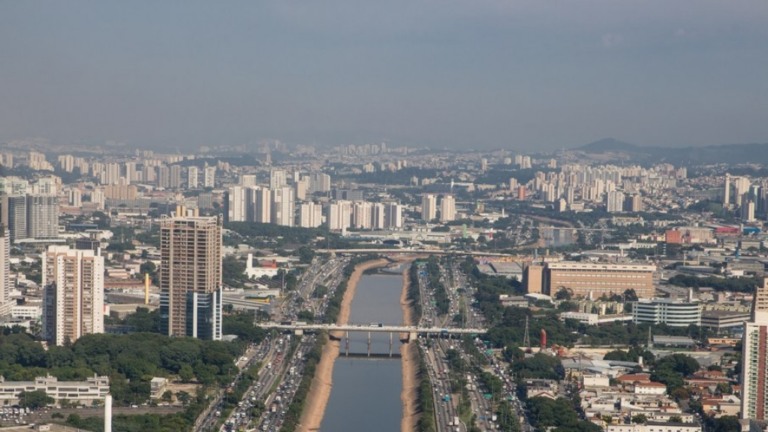 Chuviscos e céu nublado neste sábado em São Paulo