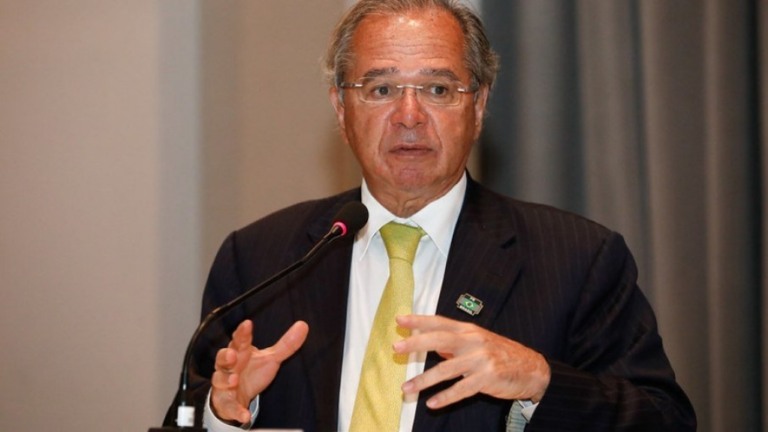 Plano de Guedes contra o desemprego é superficial e ineficaz, diz especialista