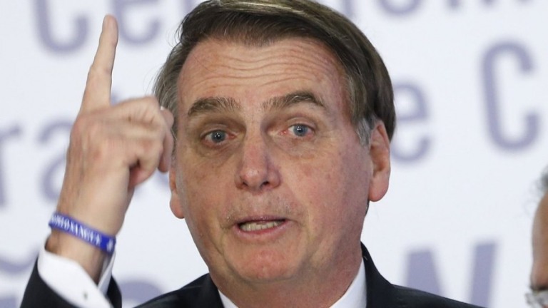 Bolsonaro diz já ter nome 'terrivelmente evangélico' para o STF