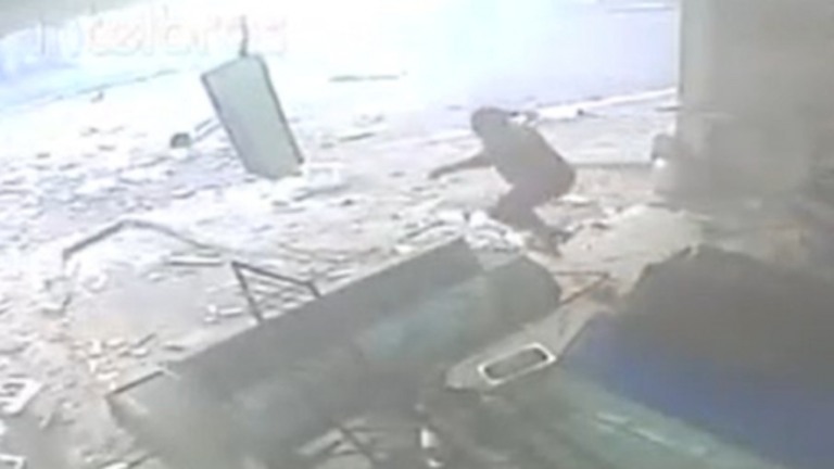 Explosão em cozinha de restaurante deixa mulher gravemente ferida em Belém