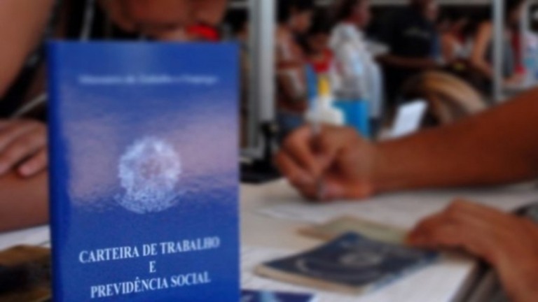 Brasil tem quase 9 mil vagas de concurso; salários chegam a R$ 20 mil