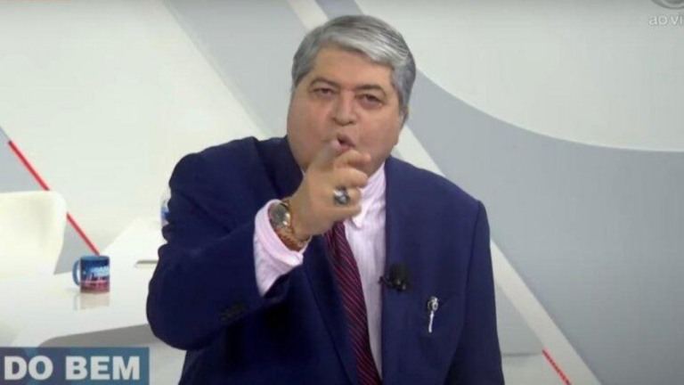 Datena polemiza ao dizer que "China deixou vazar o vírus"; assista