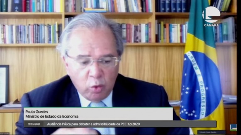 Servidores na mira: Guedes defende redução da estabilidade e avaliação periódica