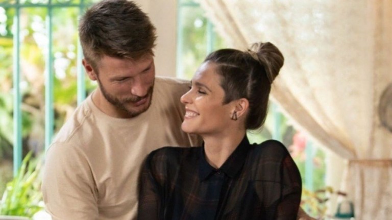 Rodrigo Hilbert e Fernanda Lima aparecem comendo placenta; assista