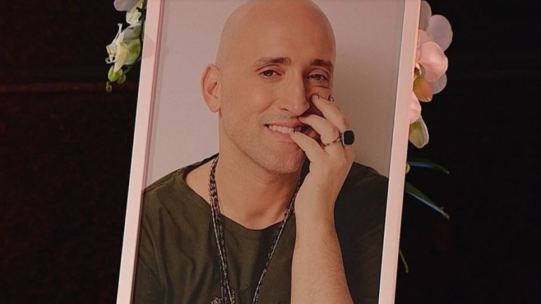 Começa a missa de sétimo dia de Paulo Gustavo; confira
