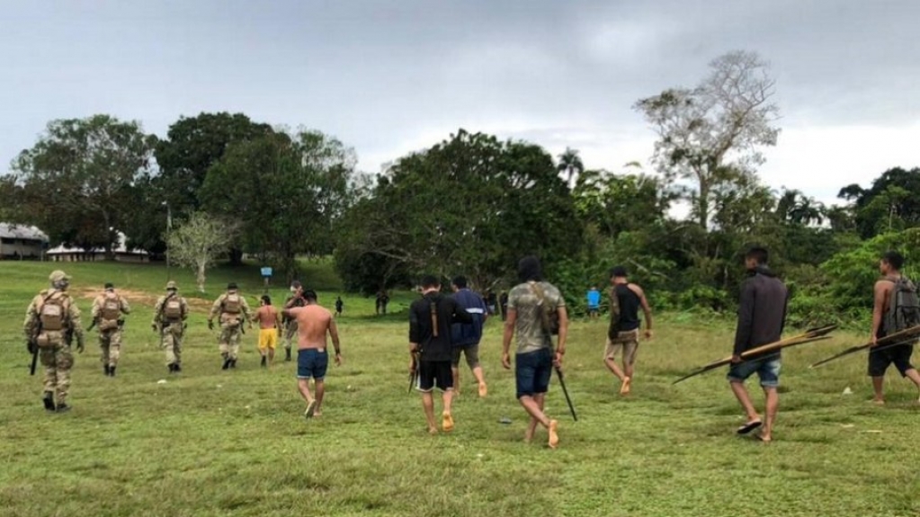 PF revida ataque e troca tiros com garimpeiros em terra Yanomami PF revida ataque e troca tiros com garimpeiros em terra Yanomami