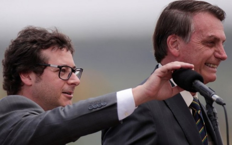 Fabio Wajngarten esquiva de perguntas e causa confronto entre senadores