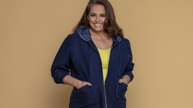 Moda: Suzy Rêgo protagoniza nova campanha da marca de Carla Folloni