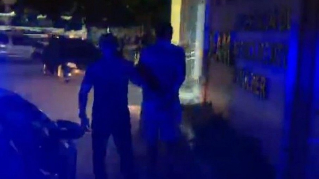 Idoso é preso por estuprar cinco crianças no Rio; três são netas dele Idoso é preso por estuprar cinco crianças no Rio; três são netas dele