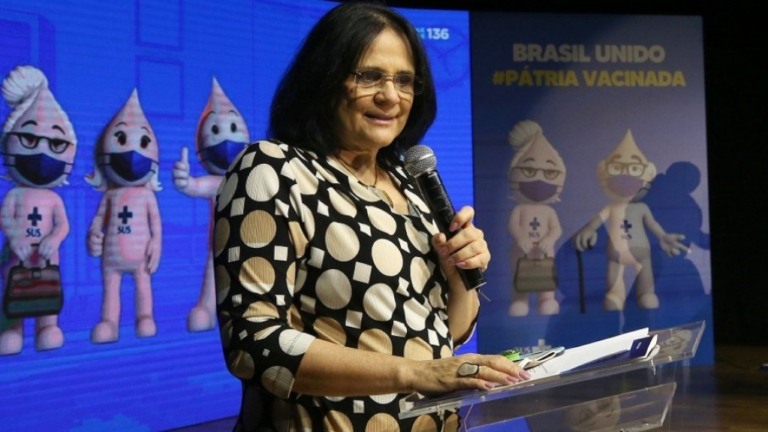 Damares se irrita com pergunta sobre nota do caso Jacarezinho que foi apagada