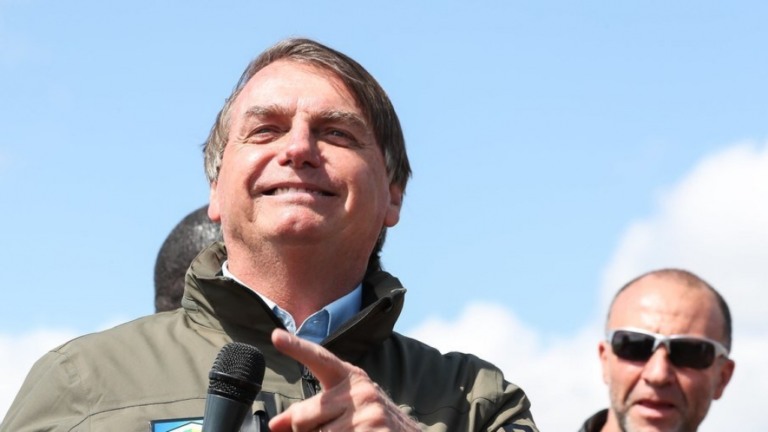 Cadastro do Bolsa Família será feito por aplicativo, diz Bolsonaro