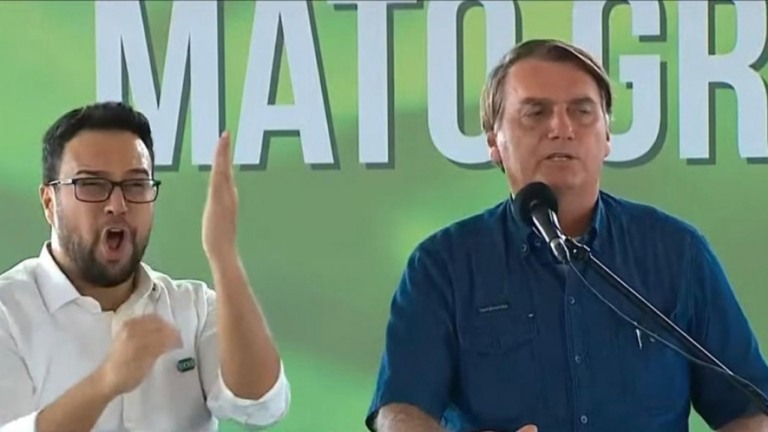 Bolsonaro revela que usou cloroquina mesmo sem aval de médico: "saúde é minha"