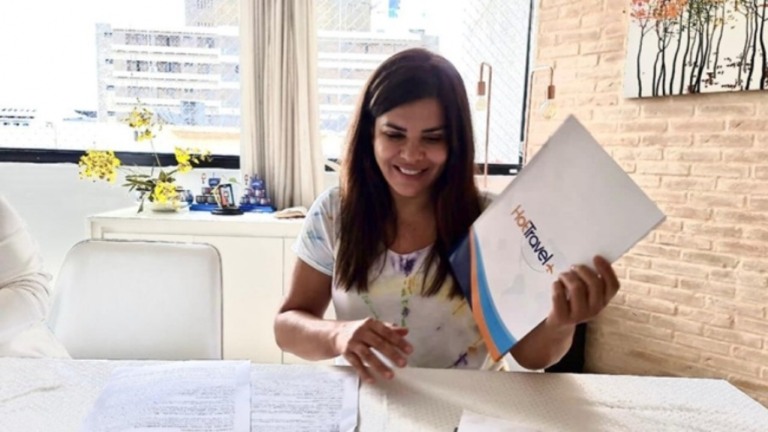 Mara Maravilha vira garota-propaganda e embaixadora oficial da Hot Travel