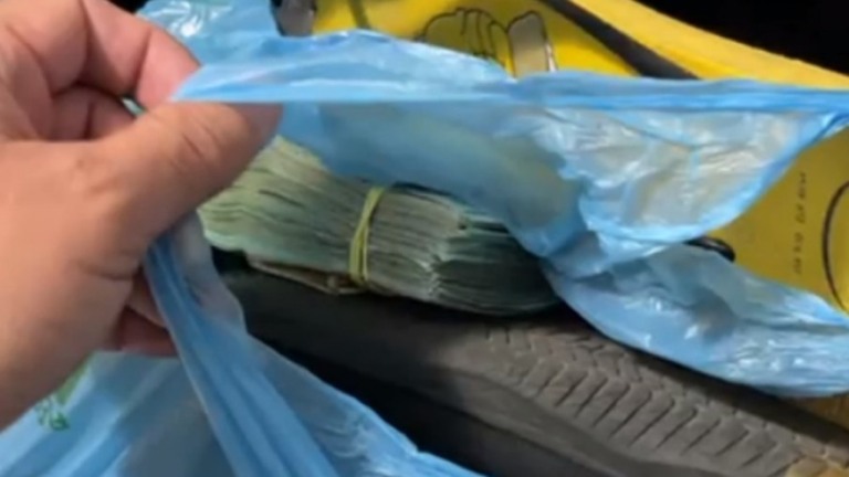 Fotógrafo pega mala com R$ 25 mil por engano em desembarque de avião