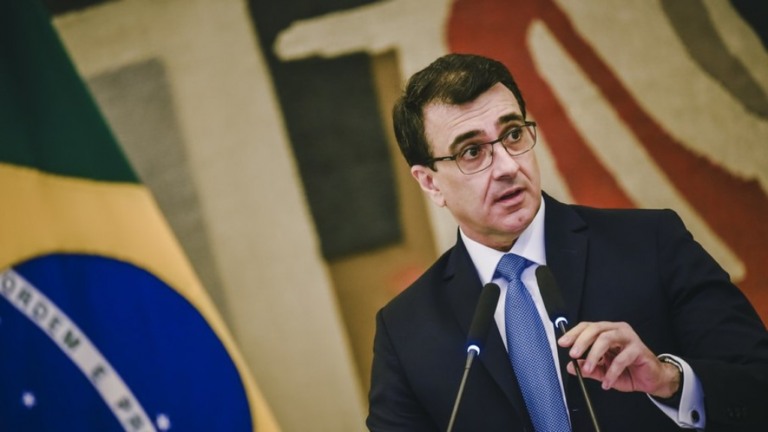 Itamaraty ficou sem verba para combate a pandemia em 2021