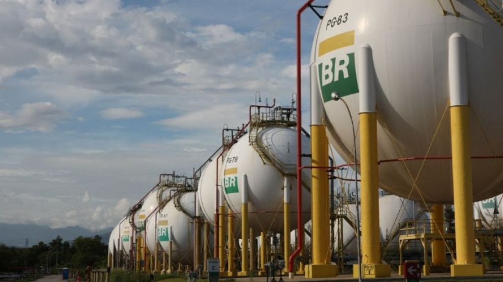 Petrobras não chega a acordo com subsidiária e empregados anunciam greve Petrobras não chega a acordo com subsidiária e empregados anunciam greve