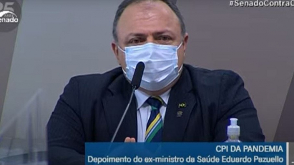 Pazuello pede que perguntas "simplórias" sejam evitadas e é repreendido na CPI