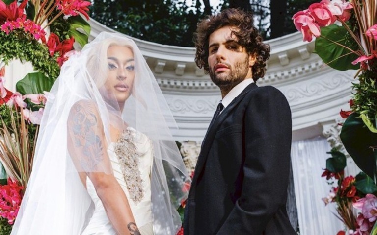 Pabllo Vittar relata preconceito e boicote ao single "Ama Sofre Chora"