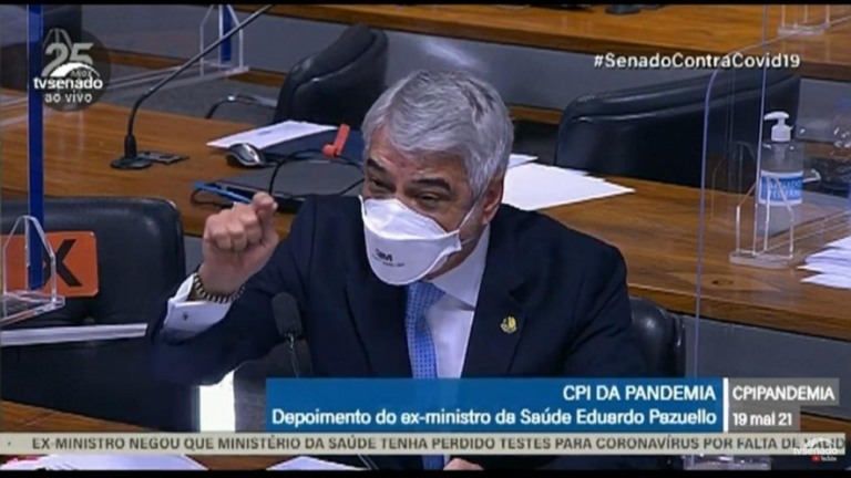 "Peça desculpas ao povo brasileiro", diz Senador a Pazuello na CPI da Covid