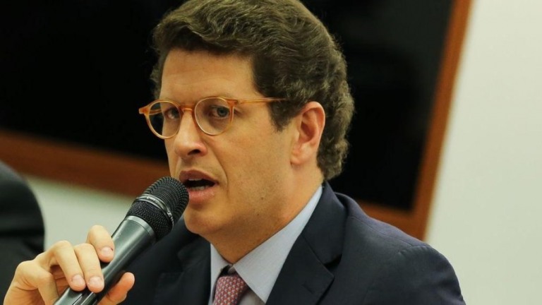 Operação da PF foi 'exagerada' e 'desnecessária', diz Ricardo Salles