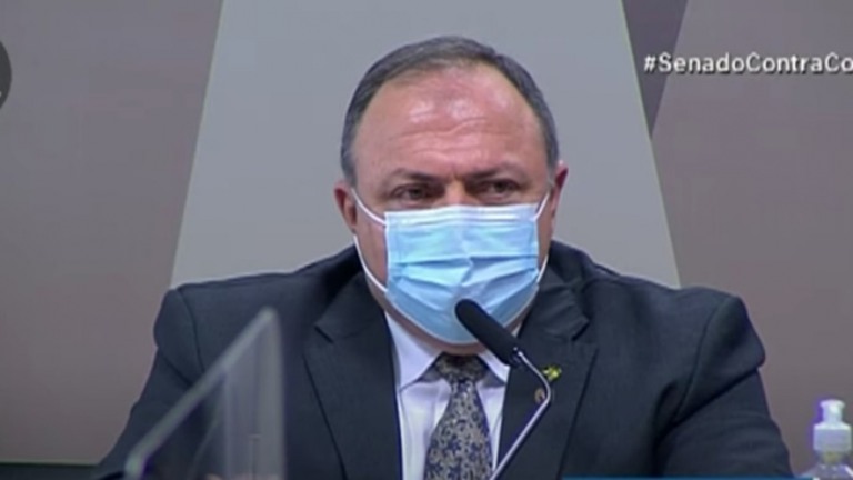 Pazuello diz que Bolsonaro desistiu de intervir em Manaus após ouvir governador