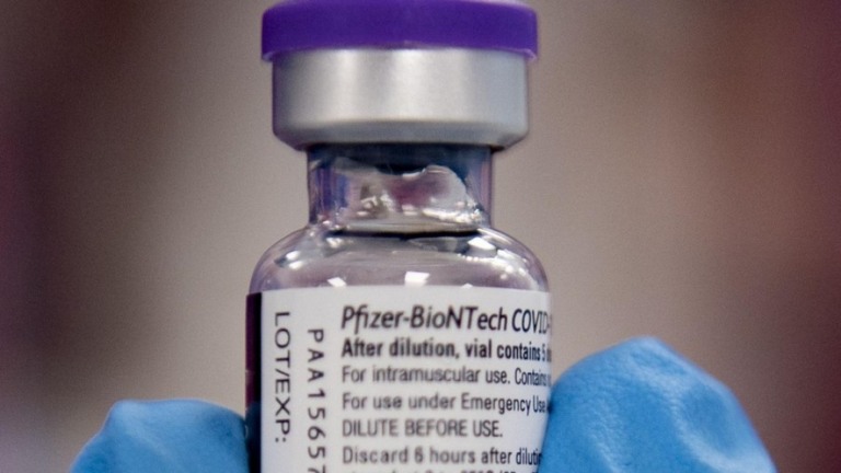 CPI da Covid: Pfizer ofereceu vacinas e cobrou resposta do Planalto em 10 emails
