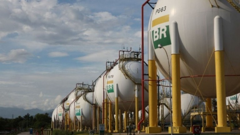 2º dia de greve em subsidiária da Petrobras tem 100% de adesão de trabalhadores