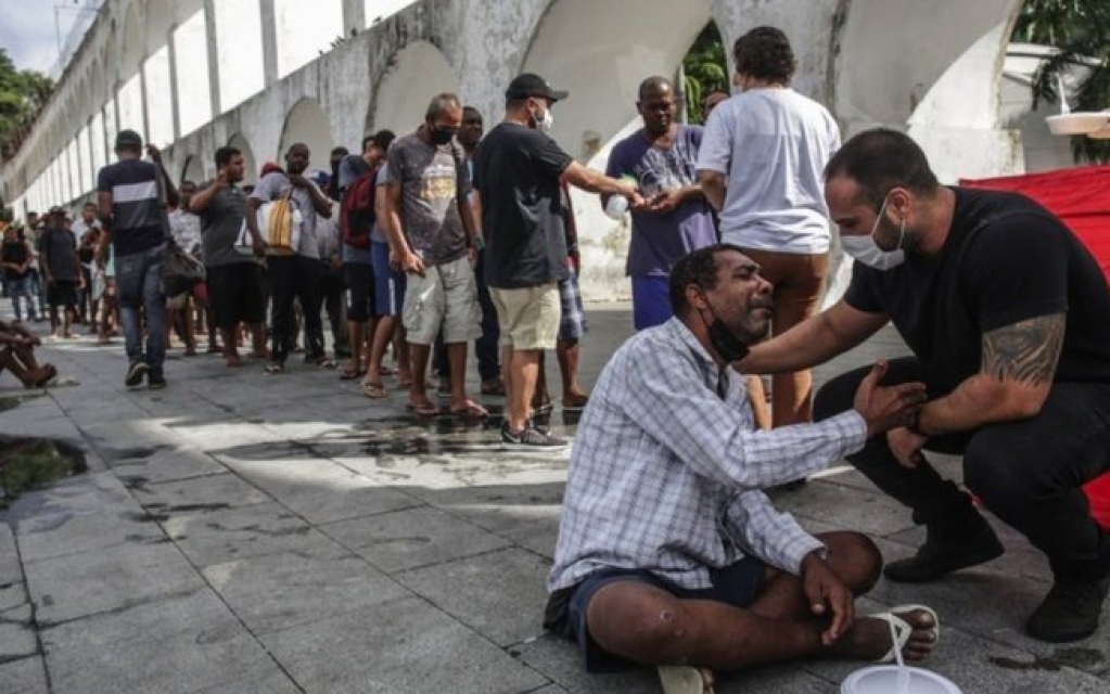 Como a fome deixa 19 milhões de brasileiros mais vulneráveis à Covid-19