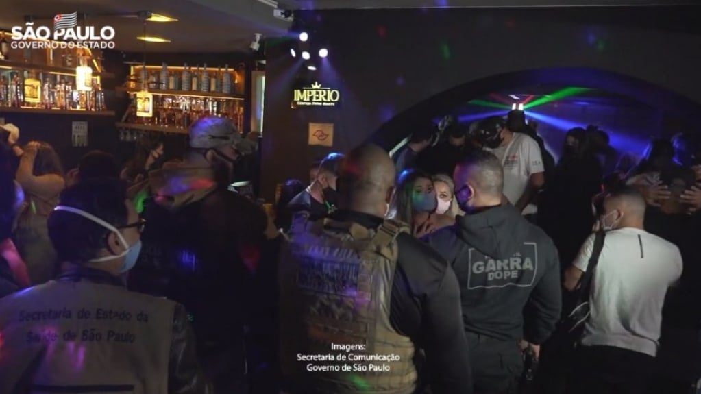 Festa clandestina com mais de 100 pessoas é fechada em SP