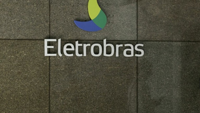 Privatização da Eletrobras: governo volta a prometer redução na conta de luz