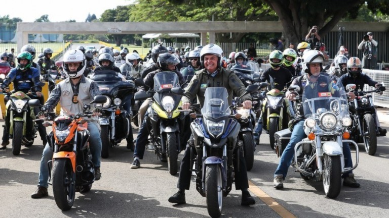 Passeio de moto de Bolsonaro custou R$ 485 mil só de segurança